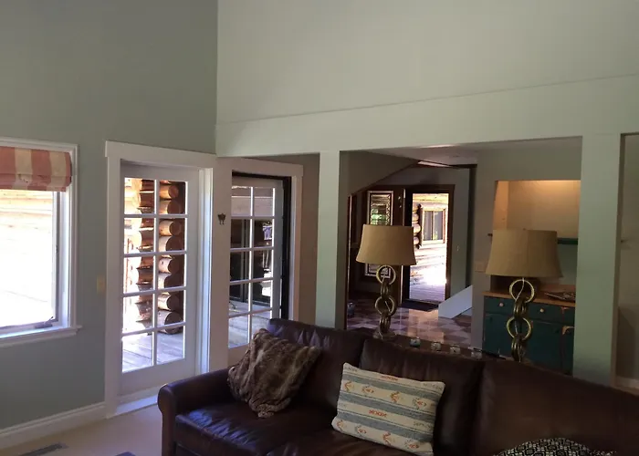 Aspen's Holiday home